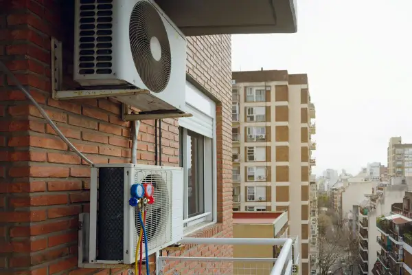 Klimatyzacja w bloku - Jak uniknąć problemów i wybrać dobrze?